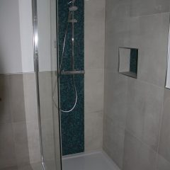 Dusche mit Mosaik 